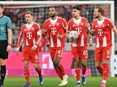 Sốc! Bayern Munich thua trận đầu tiên tại Bundesliga, Augsburg lội ngược dòng ngoạn mục