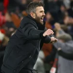 Carrick đối đầu Tottenham: Thử thách lớn nhất của huyền thoại MU sau 3 trận toàn thắng 1