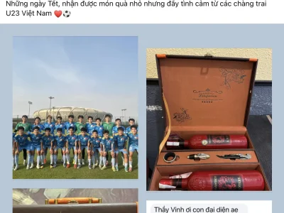 U23 Việt Nam ‘gây bão’ mạng xã hội với món quà Tết đầy nghĩa tình gửi thầy Đinh Hồng Vinh