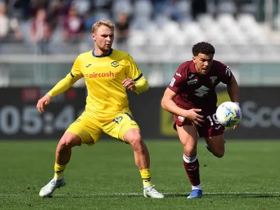 Bùng Nổ Đêm Chủ Nhật: Torino Lội Ngược Dòng Nghẹt Thở Trước Hellas Verona!