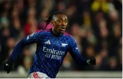 Jermain Defoe 'bóc phốt' Eze: Cái giá 67,5 triệu bảng của Arsenal đang bị lãng phí? 1